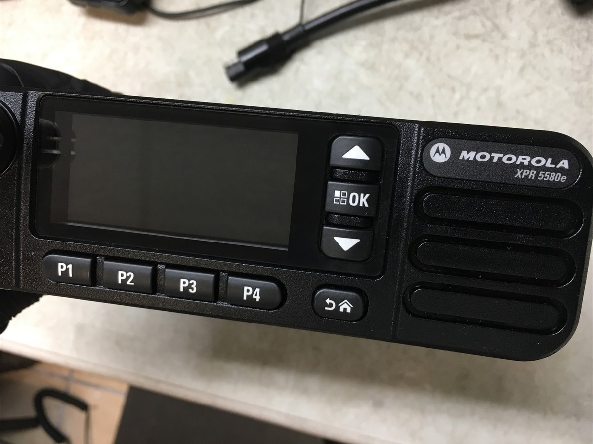 Motorola XPR5580e AAM28UMN9WA1AN 806-870 896-941Mhz LTR Passport