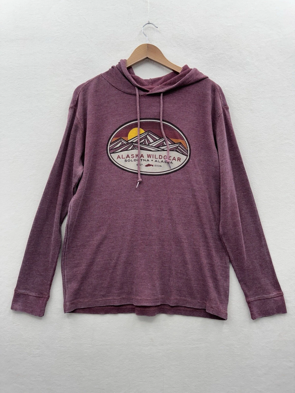 Blue 84 Alaska Wildgear Men’s Medium Hoodie Pullover Sweatshirt