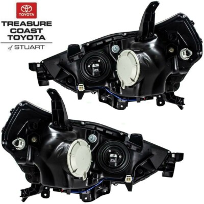 NEW OEM 2014-2020 TOYOTA 4RUNNER FRONT HEADLIGHTS & BULBS RIGHT