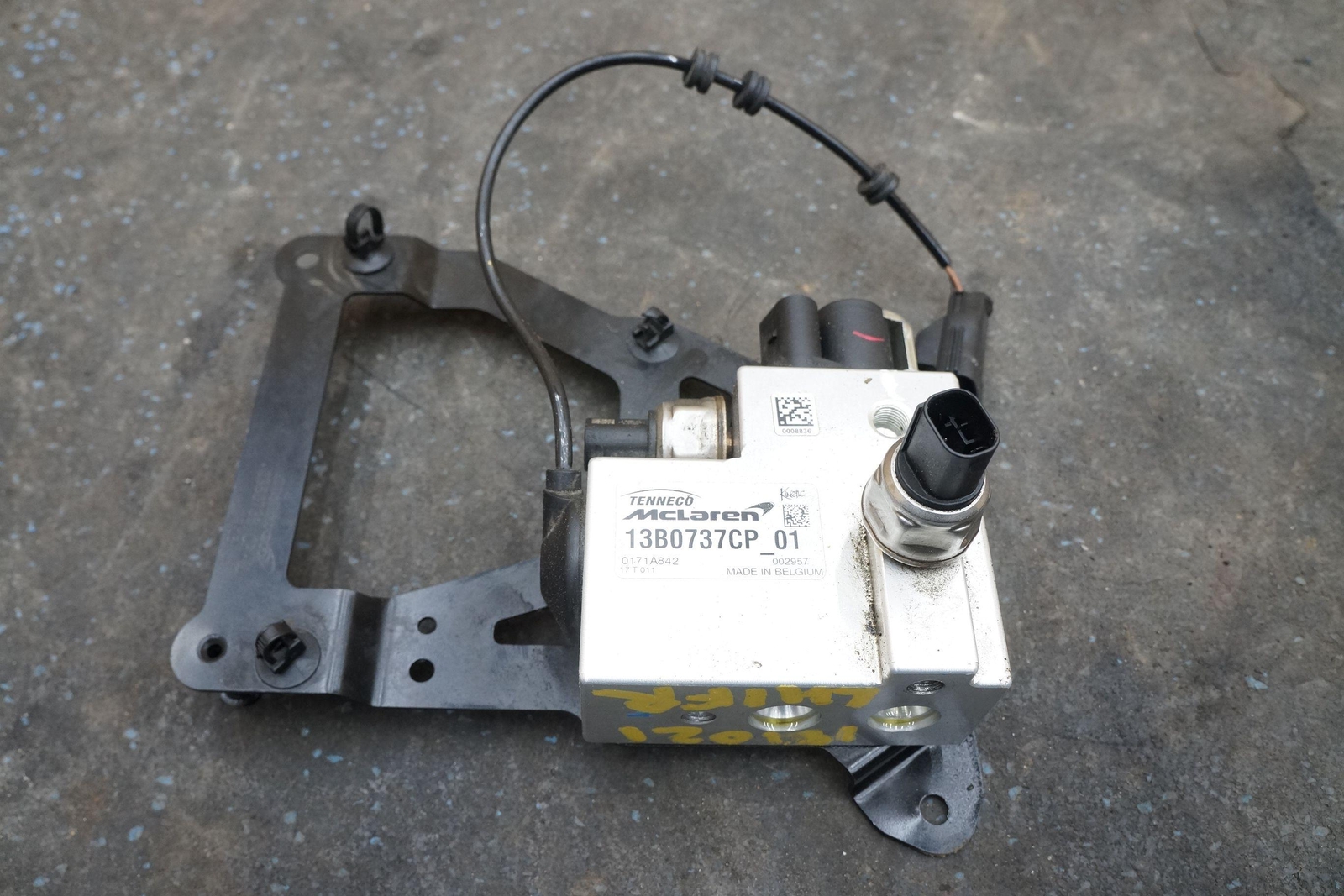 Suspension Pump Valve Block Tenneco 13B0737CP OEM McLaren 570S 540C 2017