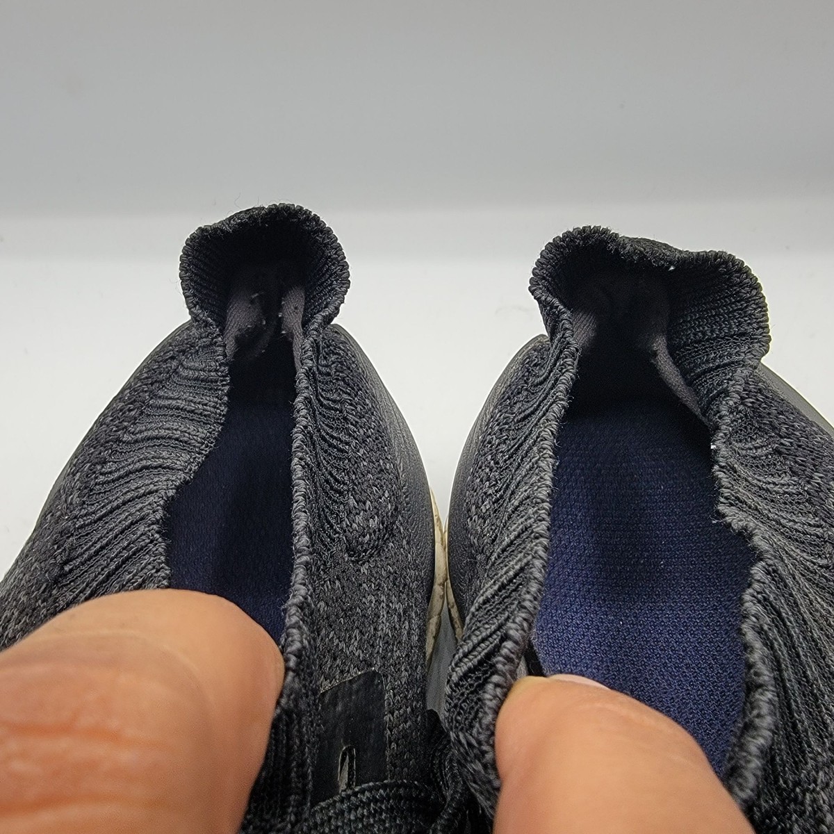 Adidas Ultra Boost Mens 8.5 Uncaged Carbon Black  Running Shoes - DA9164 Adidas Ultra Boost Mens 8.5 Uncaged Carbon Black Running  main image 4