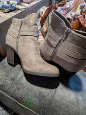 Women's Boots Size 10 M