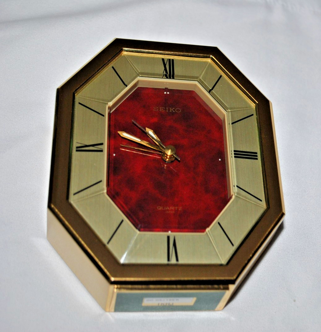 Seiko Quartz desk or table Alarm Clock, dark red face, hexagonal dial
