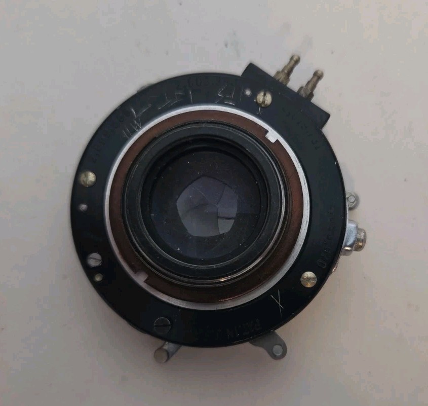 Kodak Ektar 101mm f/4.5 Lens With Flash Supermatic Shutter. For