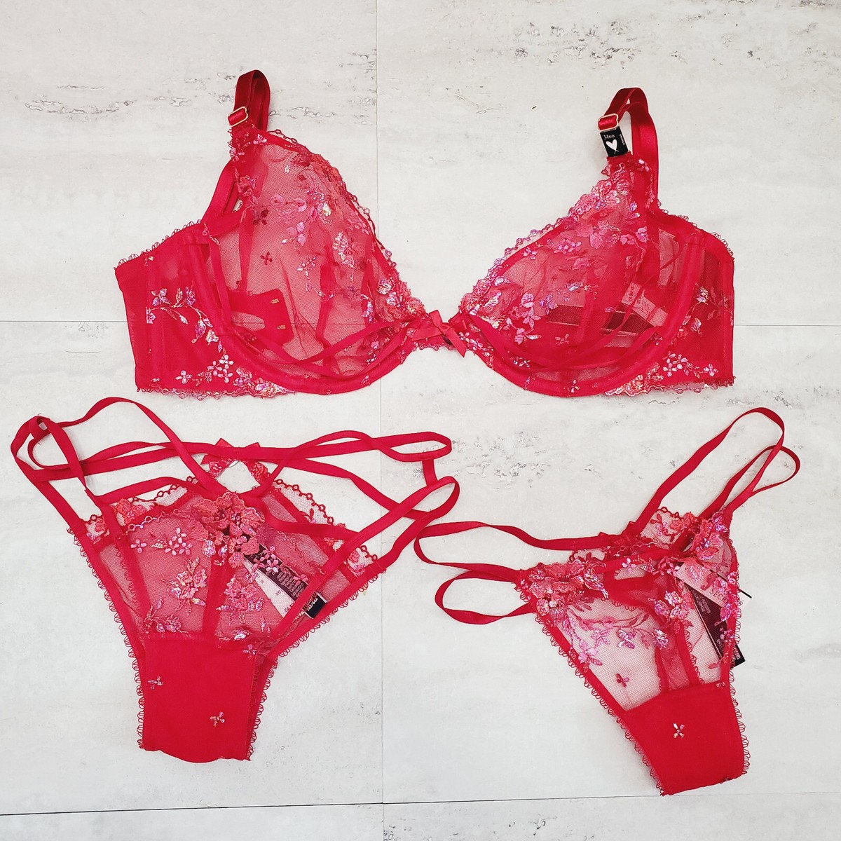 新品❤️victoria's secret bra 34B & panty S Victoria Secret Bra Set 34B Unlined Demi Small Thong Panty