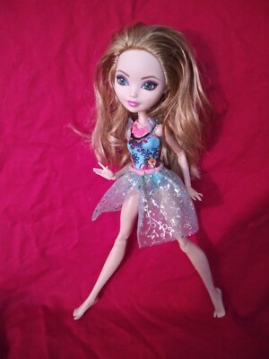 Ever After High Ashlynn Ella Mirror Beach Doll w/ Swimsuit, tutu & necklace