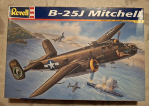 REVELL B-25J MITCHELL 1:48 SCALE MODEL KIT OPEN BOX Kit# 5512