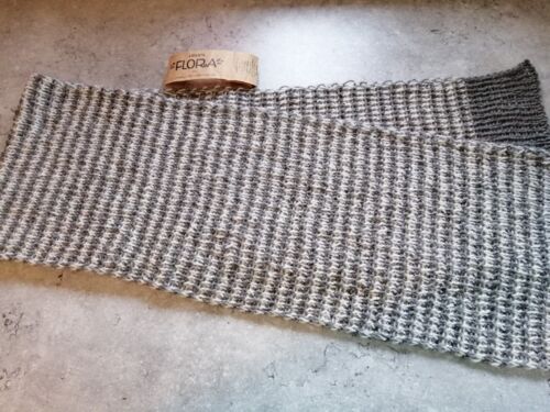 Weicher Schal aus Drops Flora grau-beige 20x112cm 35% Alpaka 65% Wolle Handarbei - Bild 1 von 3