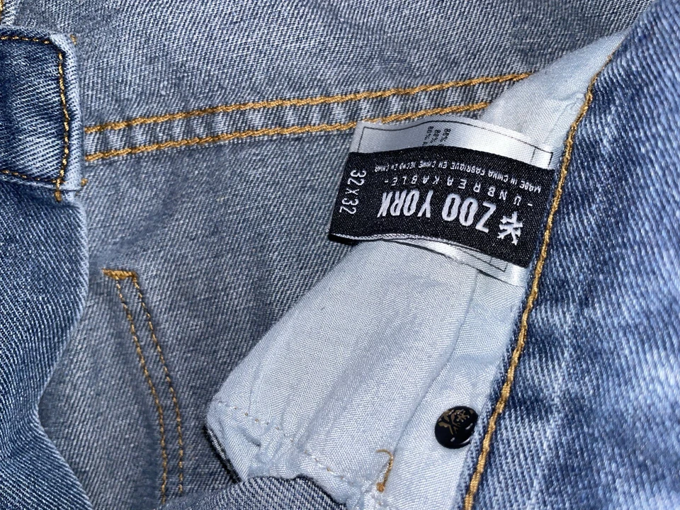 Jeans jeans vintage angustiado Zoo York 32x32 rasgado azul desbotado raro - Imagem 2 de 4