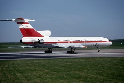 DEUTSCHE AF, Tupolew 154, 11+01, bei Boscombe unten, 1992, ZWEI Flugzeugdias
