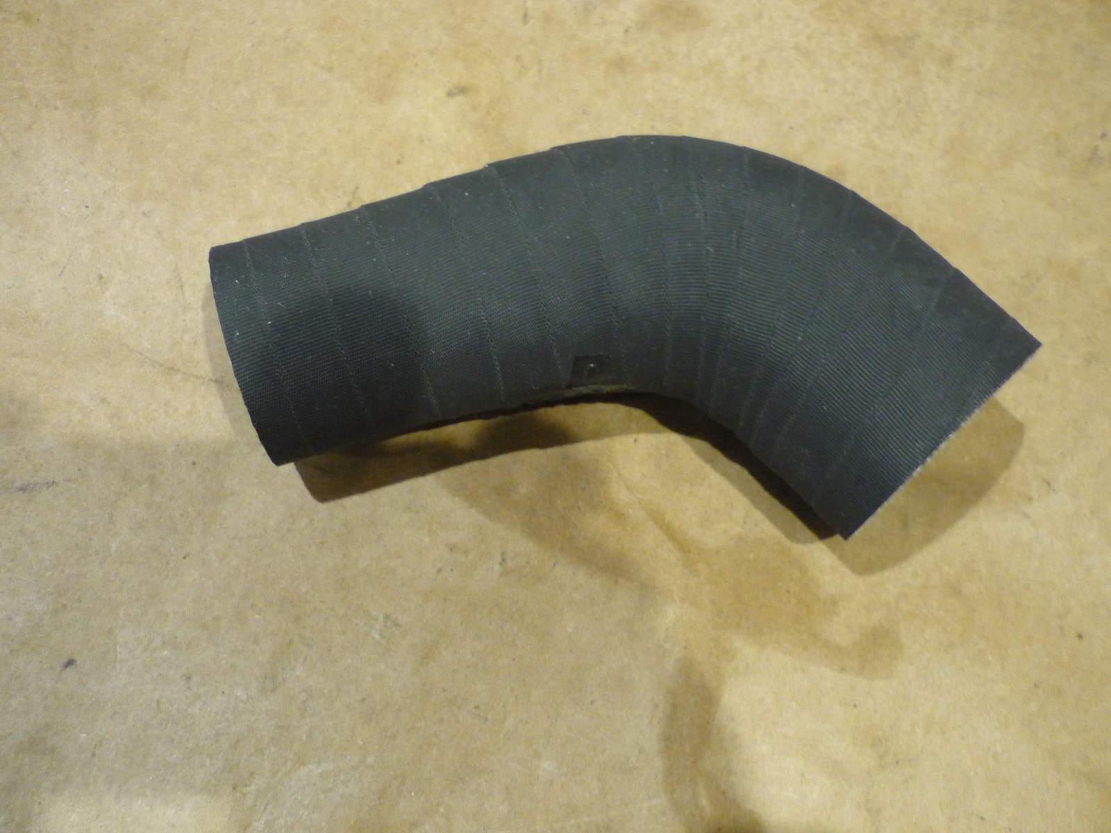 Ferrari 365 - Water Pump Hose -NEW - 26724