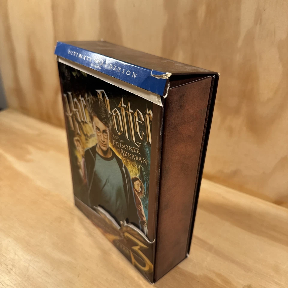 Harry Potter and the Prisoner of Azkaban (Three-Disc Ultimate Edition) DVD RARE - Image 2 of 4