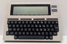 RADIO SHACK TRS-80 M100 PORTABLE COMPUTER - TESTED/WORKING