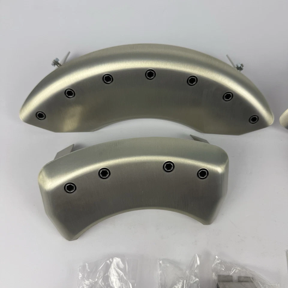 MGP 银色卡钳盖适用于 2005 - 2009 年福特野马 GT 10197 前后套件 — 第 2/4 张图片