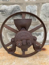 Wilson Bro's Antique Primitive Feed Mill No 0 Coffee Grain Grinder Cast Iron 17"