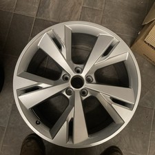 AUDI Q4 E-TRON ALLOY WHEEL 5 Y SPOKE GENUINE 9 X 20 ET42 P/N 89A601025L REAR