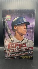 2017 Topps Update Hobby Box - 1 Auto/Relic