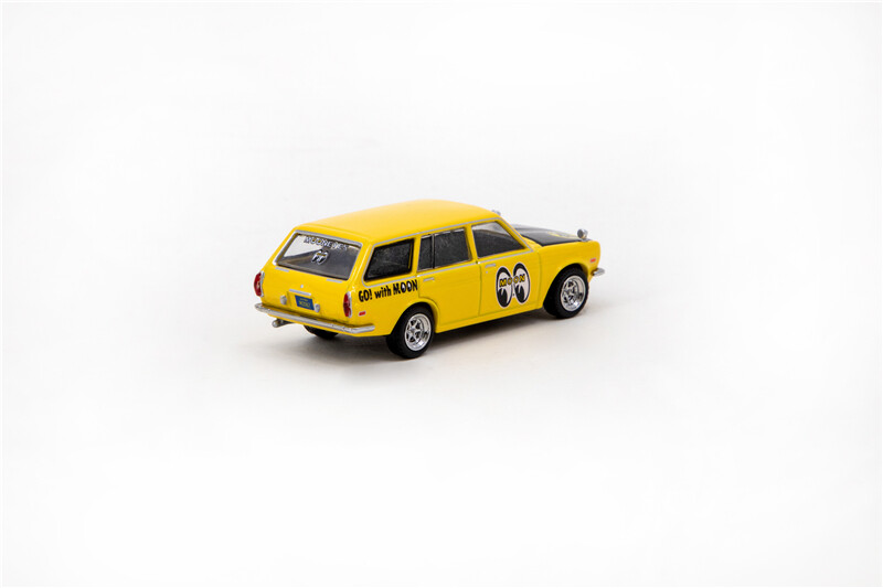 Tarmac Works x Mijo 1:64 Datsun Bluebird 510 Wagon Mooneyes Model 