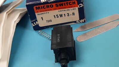 Honeywell / Micro Switch Pushbutton Contact Block 1SW13-R