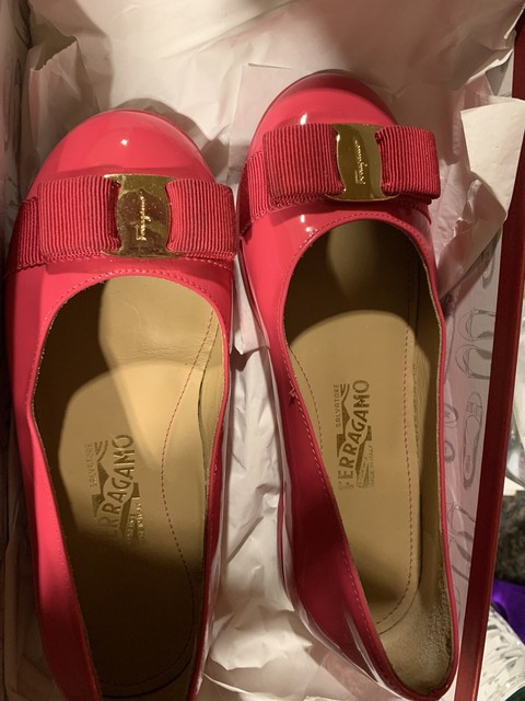 salvatore ferragamo red shoes