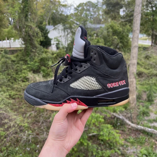 Size 9.5 - Air Jordan 5 Retro GORE-TEX Off-Noir W