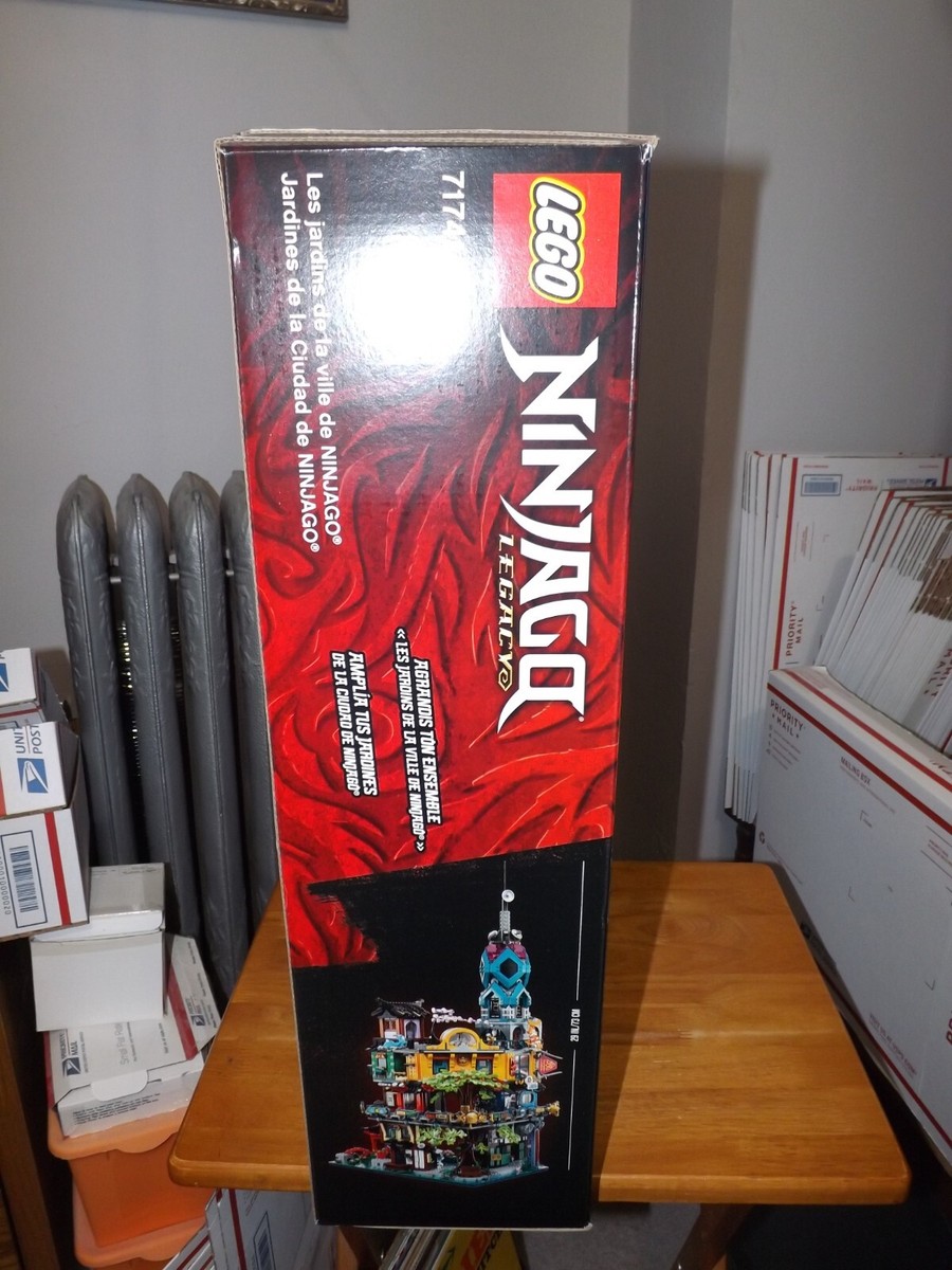 LEGO NINJAGO LEGACY NINJAGO CITY GARDENS 71741 LTD ED GOLDEN WU
