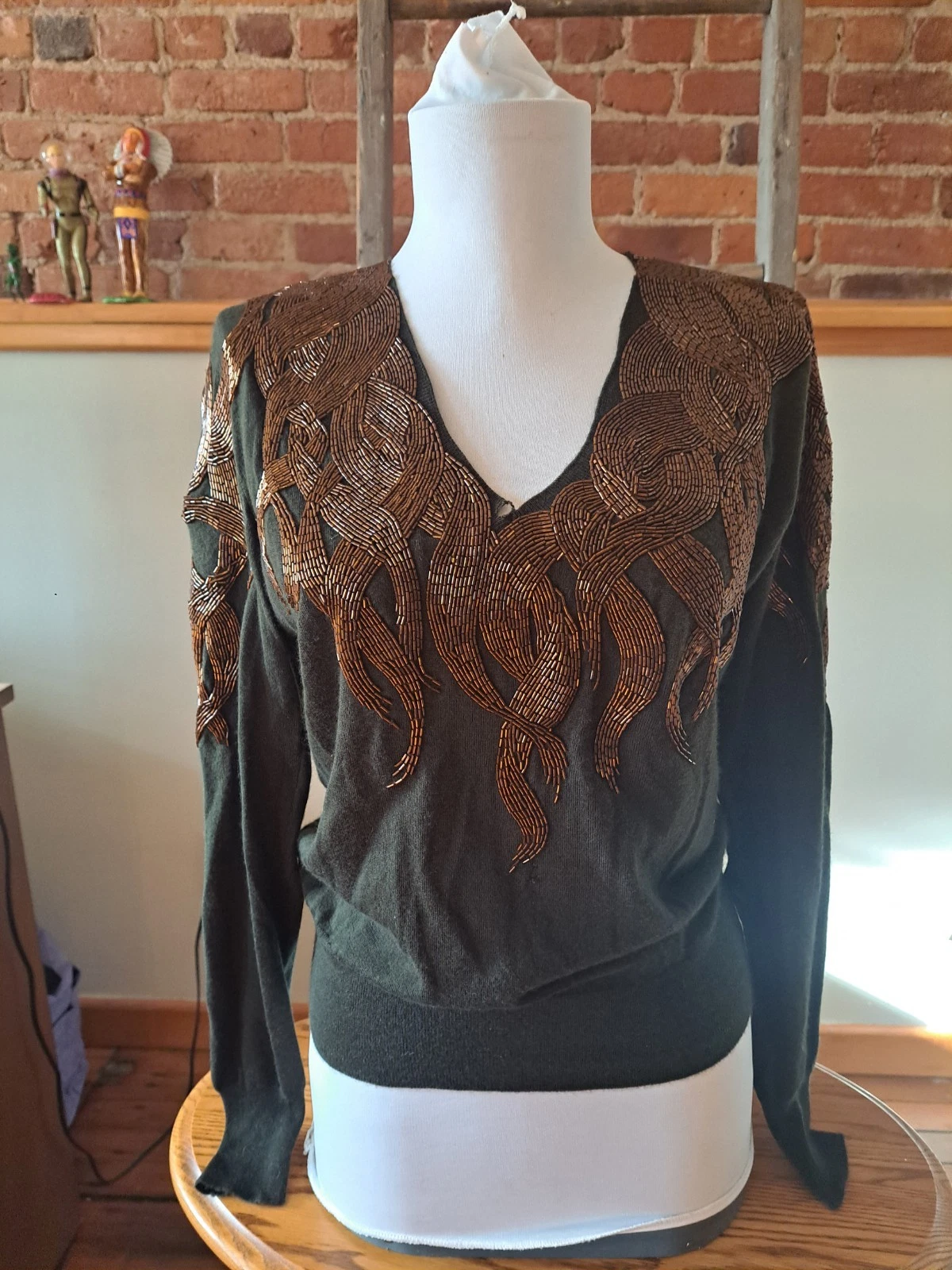 Alexander McQueen — VTG Alexander McQueen Dk Green Cashmere Sweater Heavy Brown Beading Sz Sm