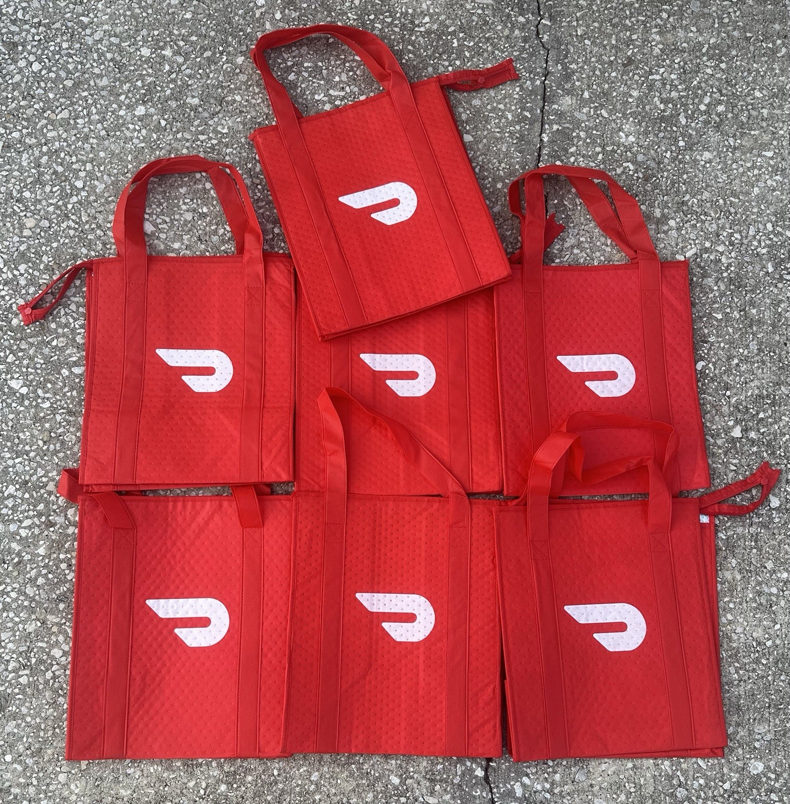 Lot of 7 ~ DOORDASH ~ 13x15x9 ~ Zippered Insulated Delivery Bag / Tote ~ ERRORS