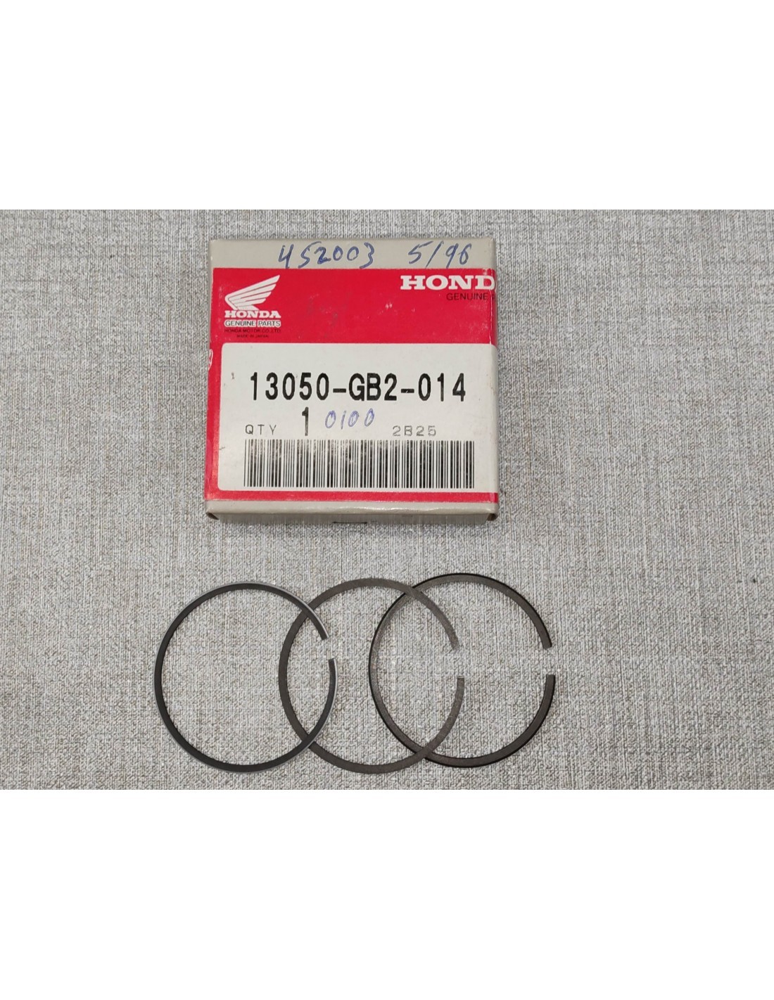 Stop perte de puissance : segments +1mm pour réparer le cylindre usé de Honda Z50R et C50