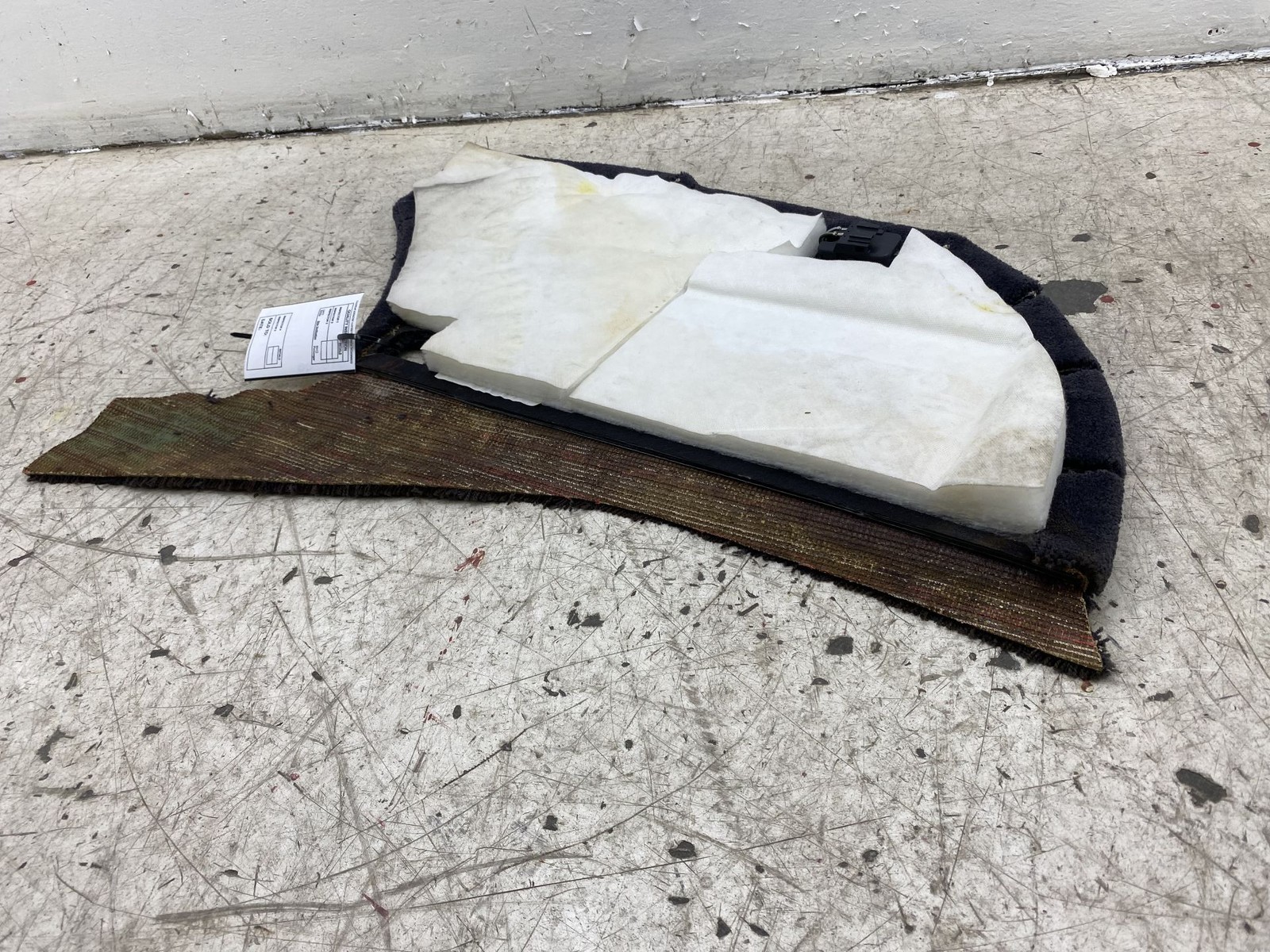 2010-2020 BENTLEY MULSANNE OEM REAR LEFT TRUNK QUARTER CARPET TRIM COVER