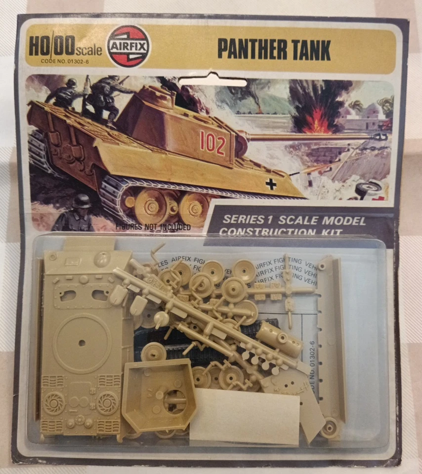 German Panther Tank WWII series 1 ed80 - Scala H0/00 Plastic Model Kit Airfix - Immagine 2 di 4