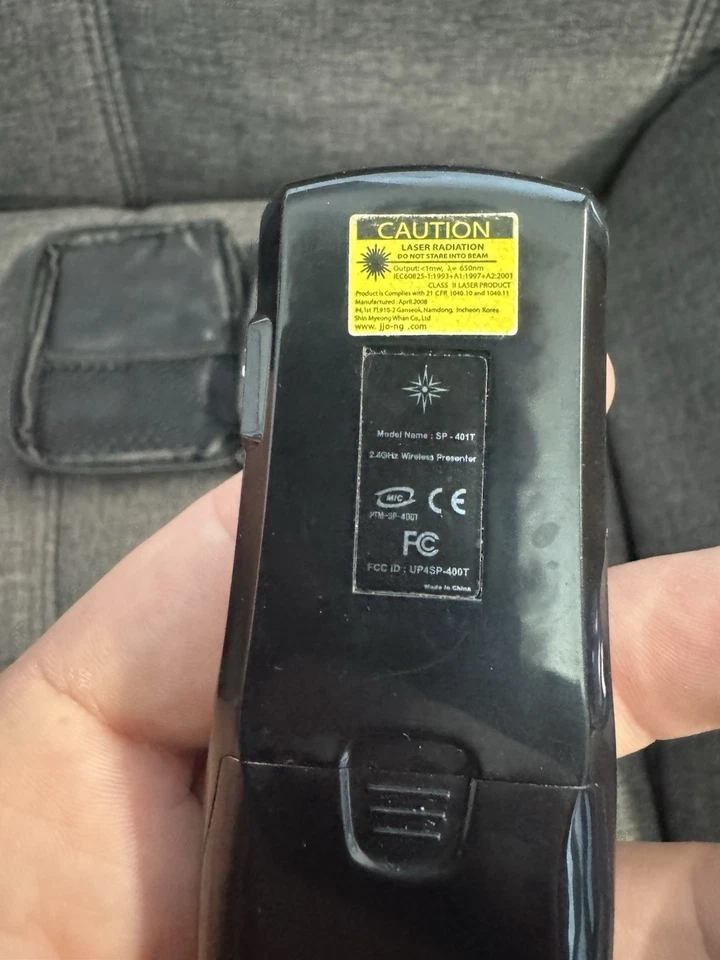 Satechi Smart Pointer Pro SP401T Chrome 2.4Ghz Wireless Presenter Remote - Image 4 of 4