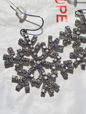 Rare Vintage Snowflake Dangle Earrings Winter Holiday Christmas Sparkly Snow