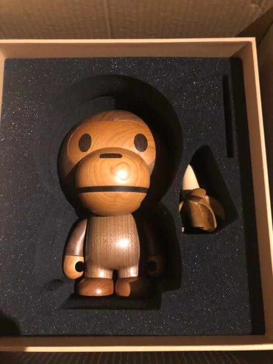 その他 A BATHING APE - BAPEPLAY x TOYQUBE WOODEN BABY MILO BAPE BAPE X TOYQUBE WOODEN BABY MILO – TOYQUBE.COM