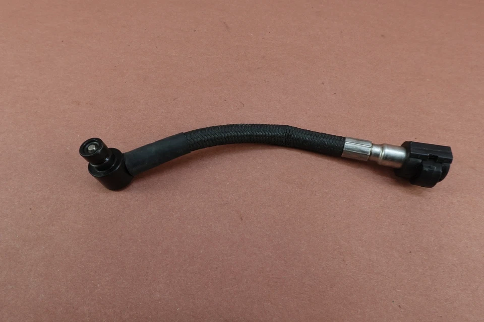 00-06 Harley Davidson Heritage Softail FLSTCI Fuel Gas Hose Line - Image 4 of 4