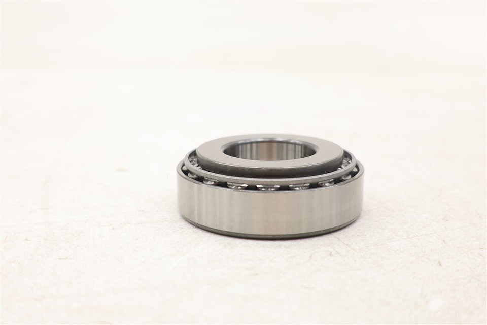 NEW OEM GM Front Diff Pinion Gear Outer Bearing 85617857 Colorado