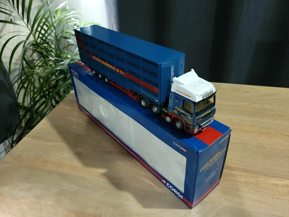 Corgi CC13614 DAF CF P. McKerral & Co. Livestock Transporter, Campbeltown.  New - Image 4 of 4