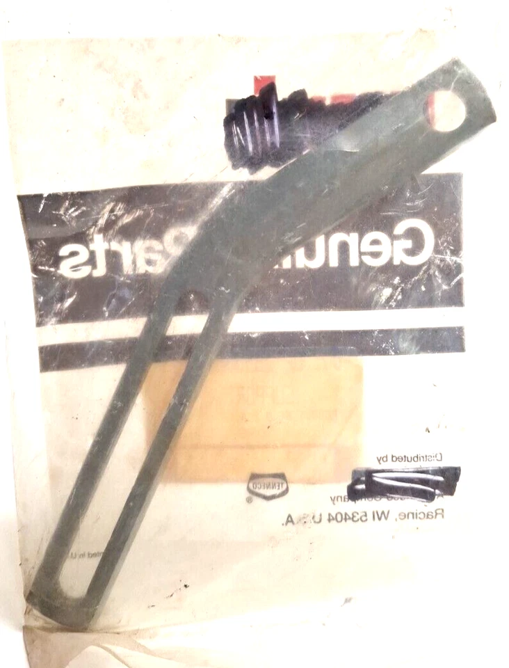 NOS SUPPORT FOR INTERNATIONAL & FARMALL TRACTORS & COMBINES 385008R1 - Image 4 of 4