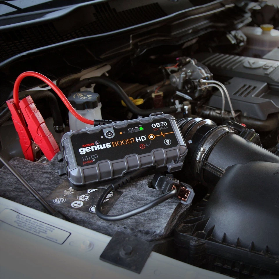 NOCO GB70 Jump Starter 2000A Lithium Truck SUV Gas 8L/Diesel 6L Power Bank - Image 4 of 4