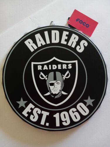 NFL Oakland/Las Vegas Raiders Distressed Bottle Cap Wall Sign NWT - Picture 1 of 2