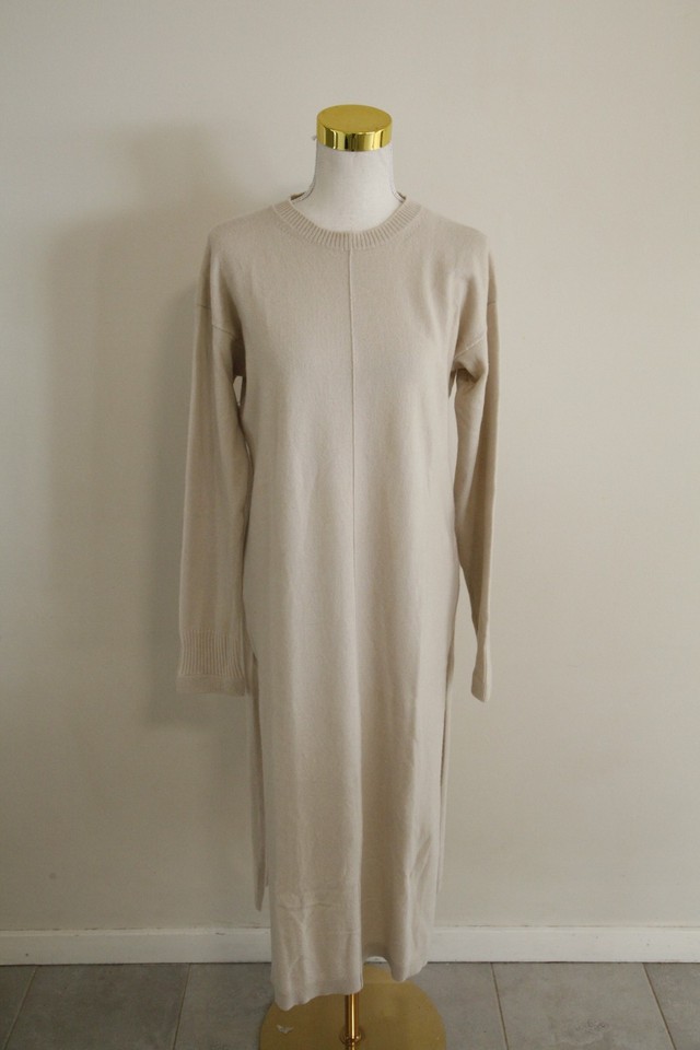 Size M Women's "Hunter's" Cream Knitted Cashmere Jumper Dress. Good Condition