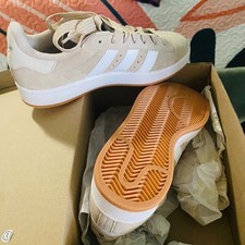 Size 7m/8.5w - khaki and white suede adidas Campus 00s Wonder White Gum