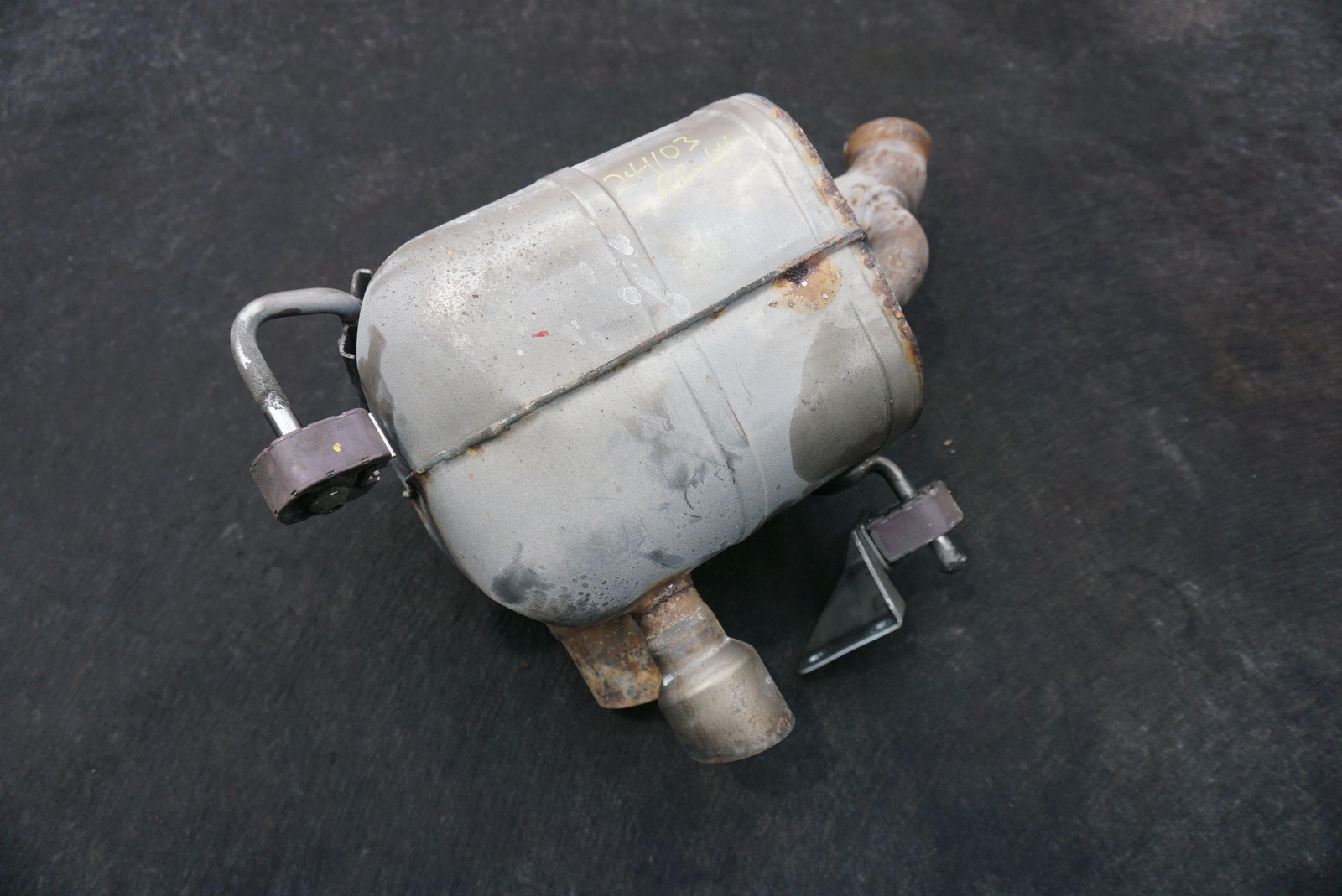 Rear Left Exhaust Muffler Silencer Baffle Pipe 277779 Ferrari California 2008-14