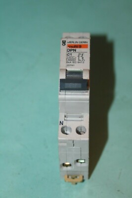 Lot De 6 Disjoncteurs Merlin Gerin DPN - Modèles C1, C2, C6 - Occasion Bon état