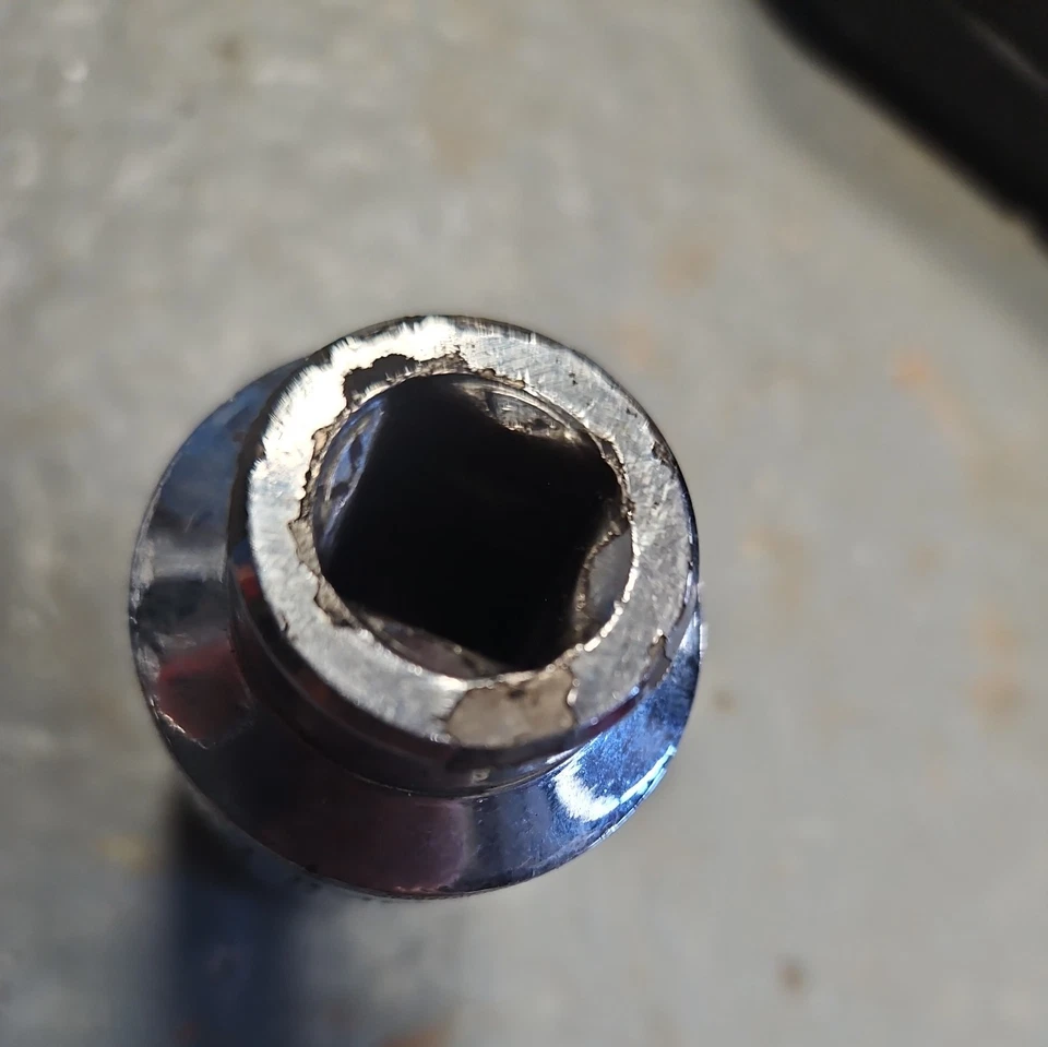 Mac Tools 30MM 1/2” Drive 6 Point Deep Socket VD6 - Image 3 of 3