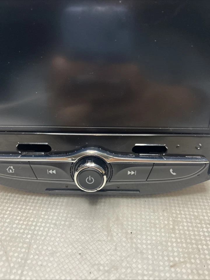 2018-2021 Chevrolet Traverse Am Fm Cd Player Radio Receiver VRN9U - Image 4 of 4