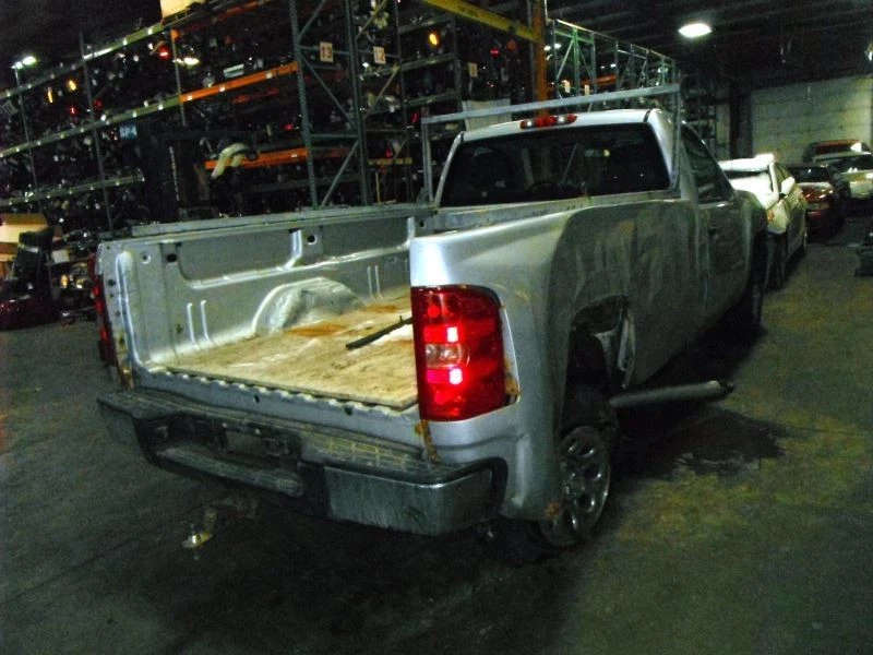 (LOCAL PICKUP ONLY) Fuel Tank Extended Cab 8' Box Fits 05-13 SIERRA 1500 PICKUP  - Imagem 2 de 4