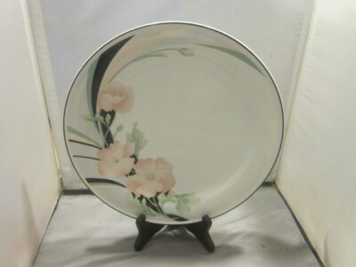 Sango JOLIE 253319 Dinner Plate 10-3/4 Inch Vintage Large Pink Flowers 1 Count