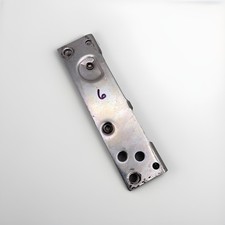 OEM Dacor Oven Door Hinge Receiver 82851 701039 70103 DE81-05658A