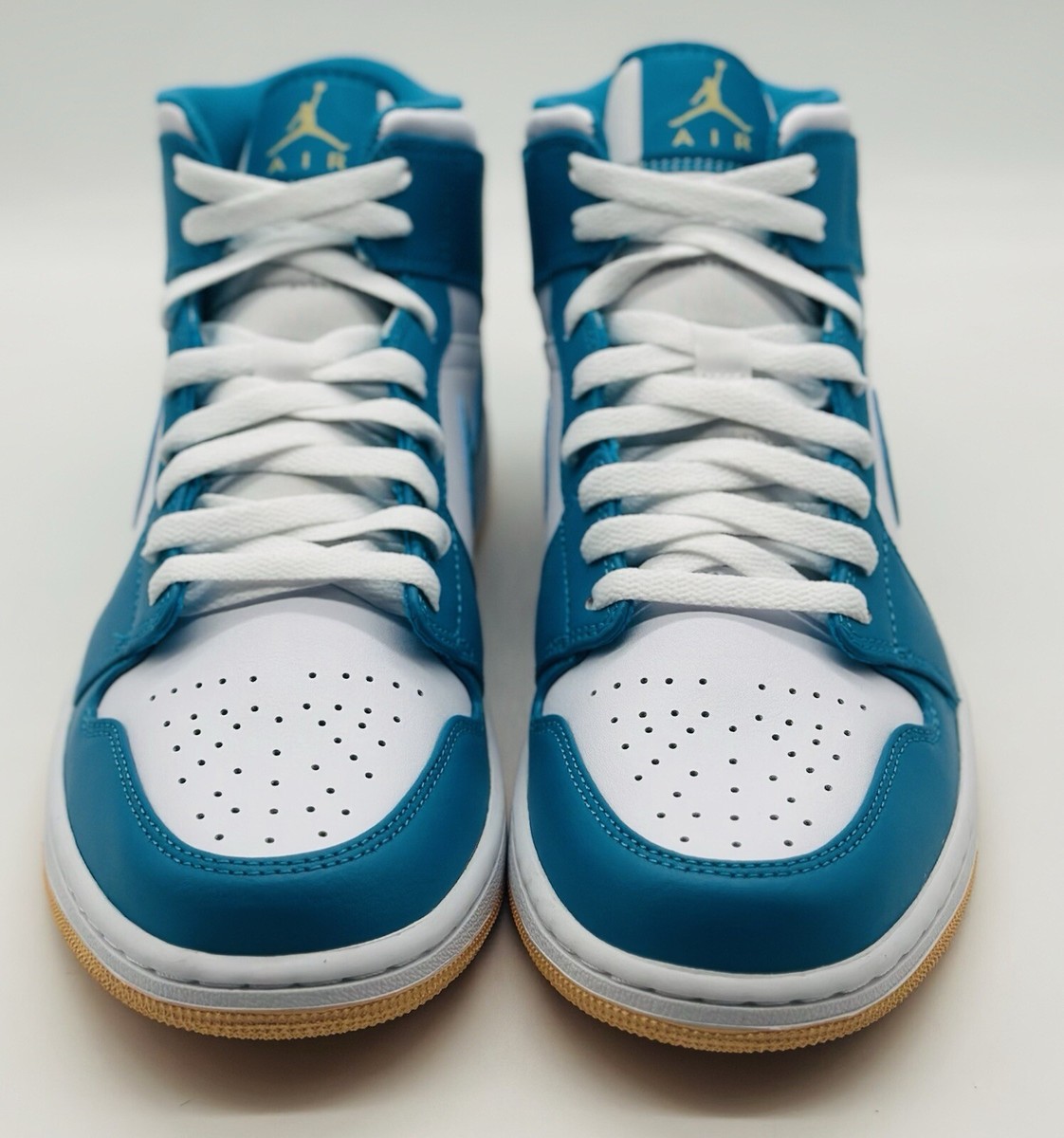 NIKE AIR JORDAN 1 MID aquatone 箱付き NEW Nike Air Jordan 1 Mid Aquatone Celestial Gold DQ8426-400